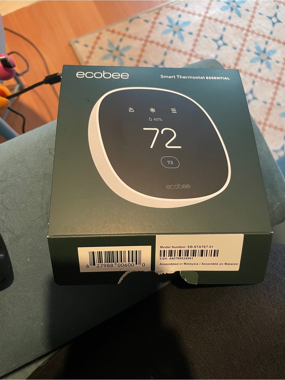 ecobee Smart Thermostat Essential - Black/White OPEN BOX